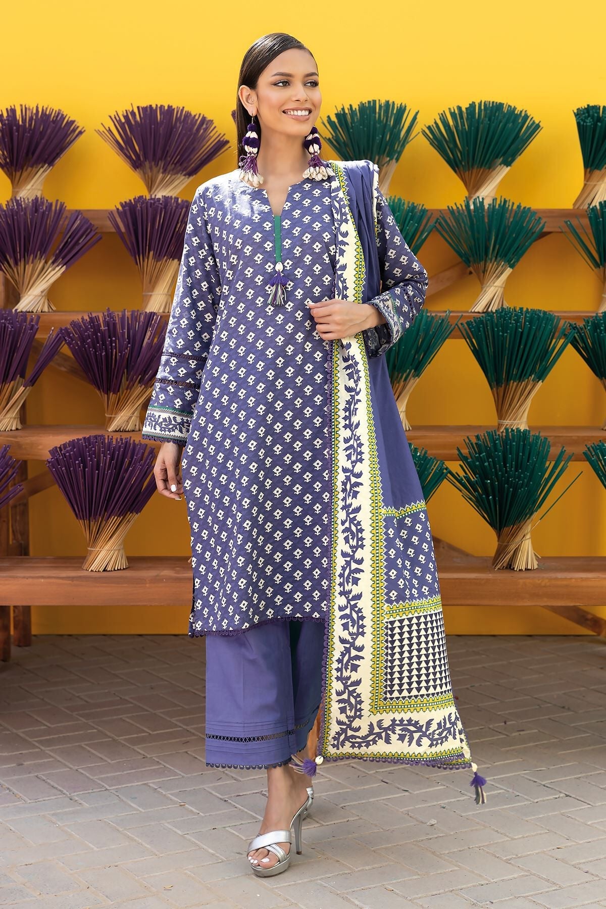 Khaadi 3 Piece Custom Stitched Suit - Purple - LB285616