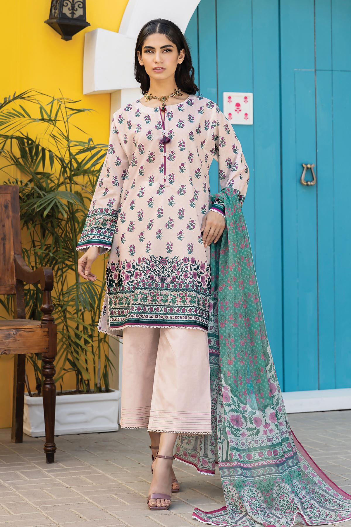 Khaadi 3 Piece Custom Stitched Suit - Beige - LB285541