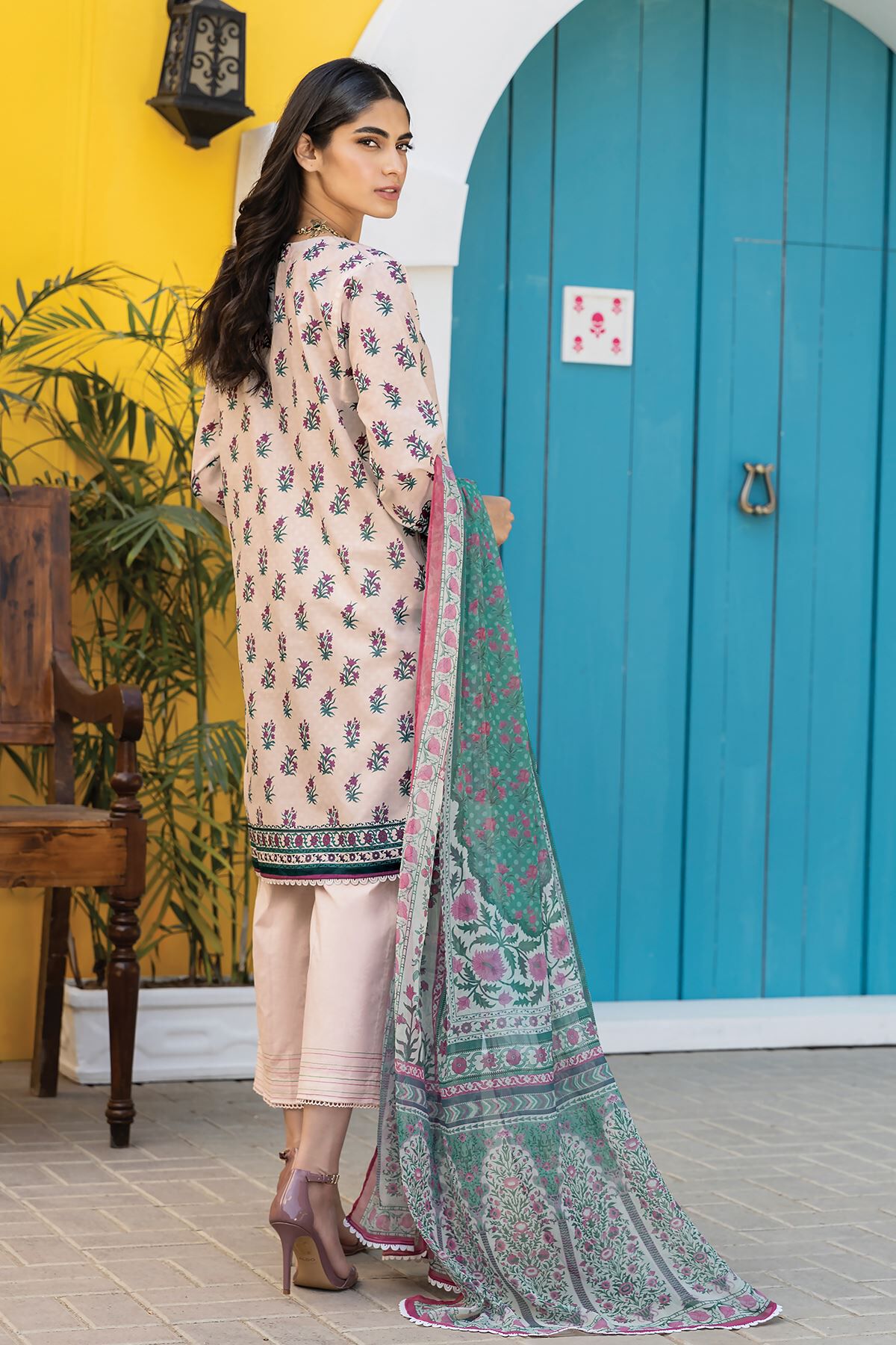 Khaadi 3 Piece Custom Stitched Suit - Beige - LB285541