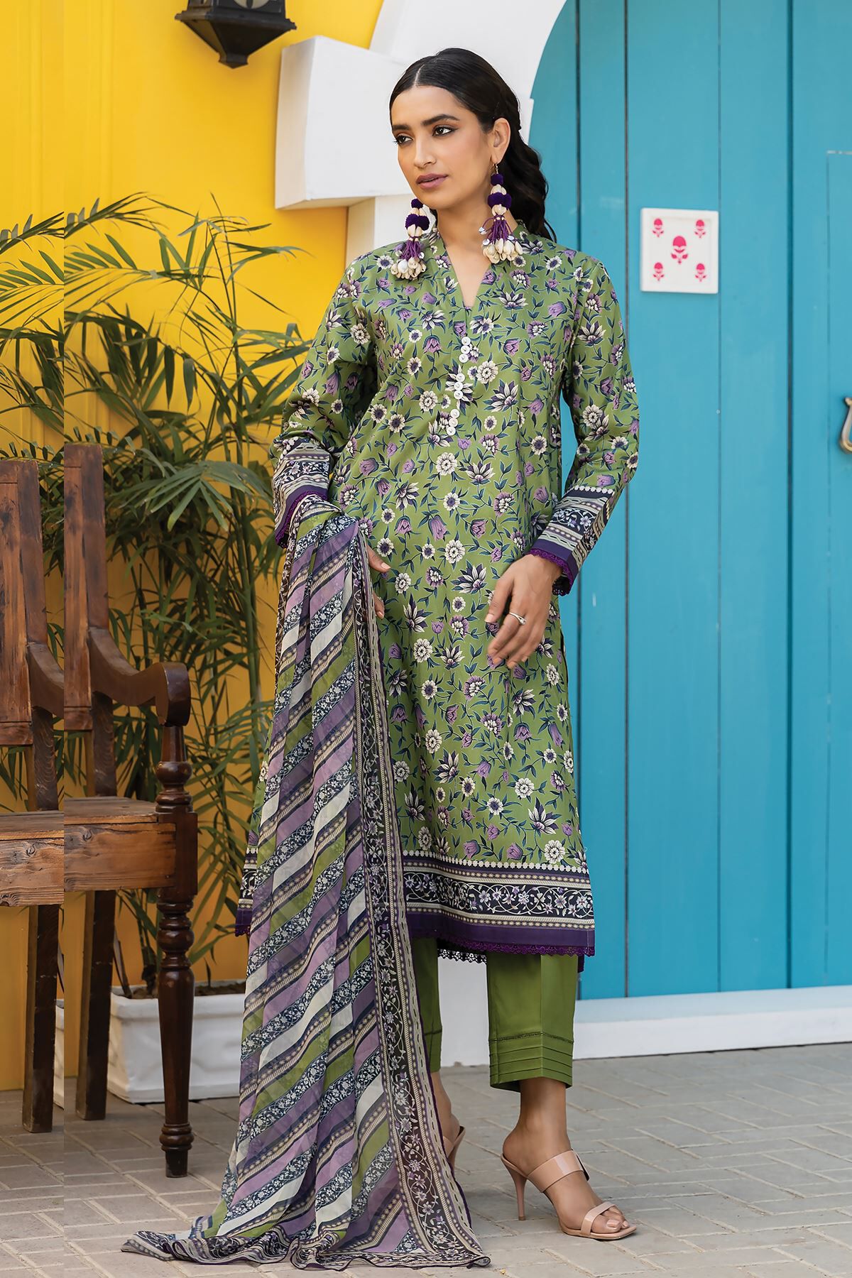 Khaadi 3 Piece Custom Stitched Suit - Green - LB285624