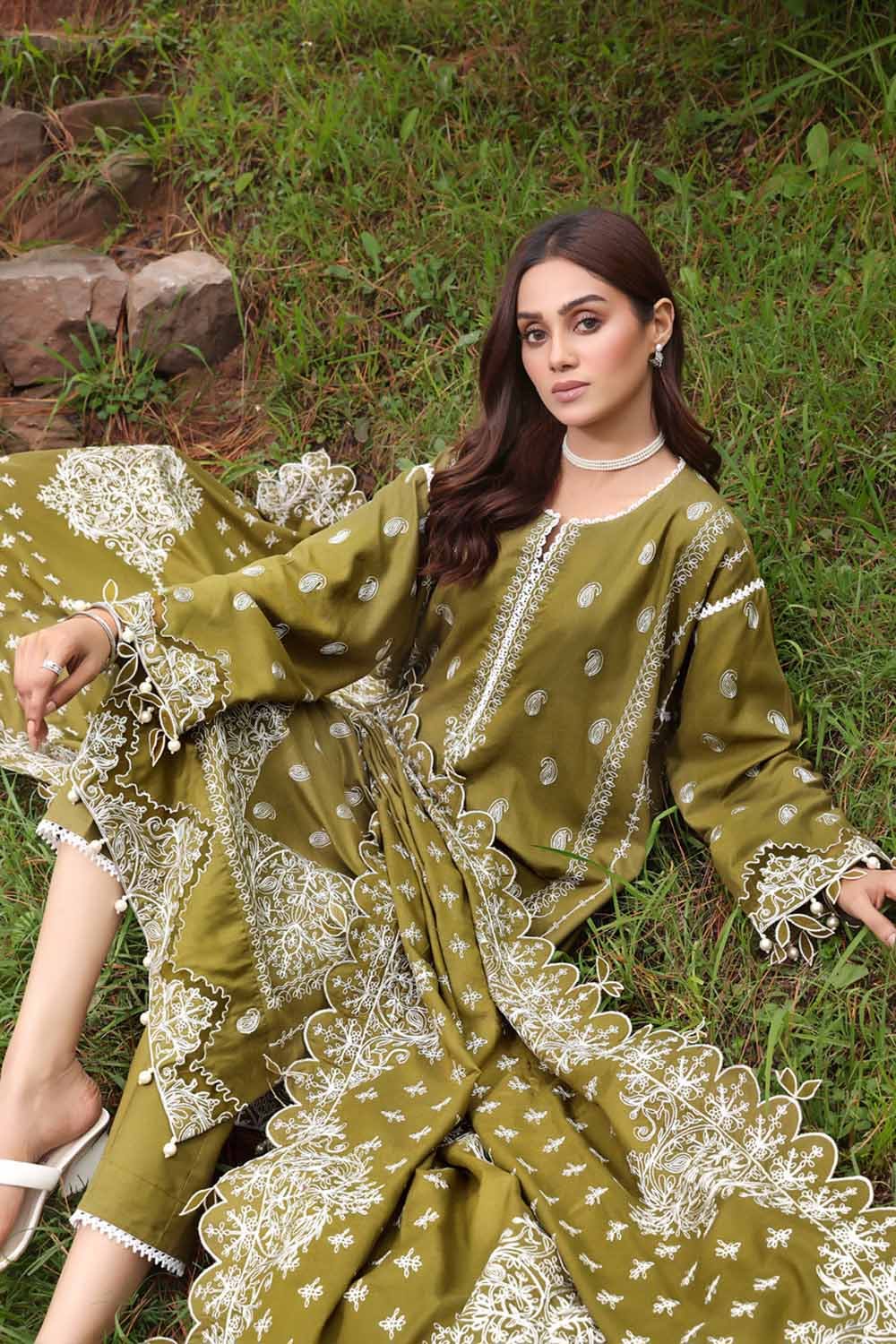 Gul Ahmed 3 Piece Custom Stitched Suit - Green - LB284998