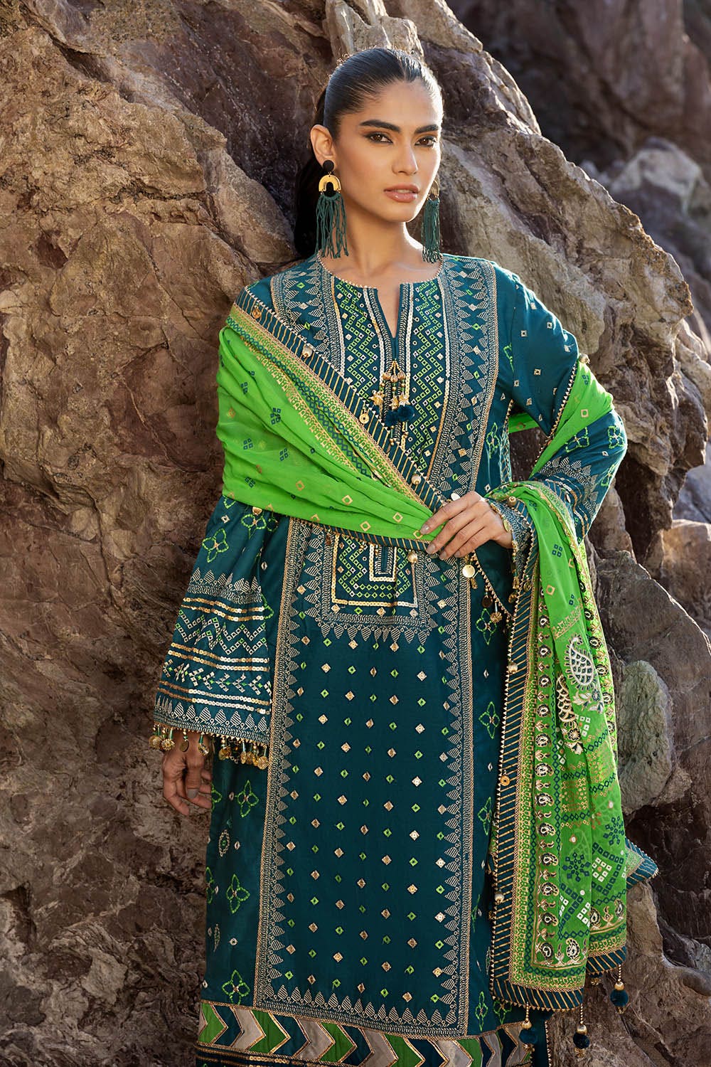 Gul Ahmed 3 Piece Custom Stitched Suit - Green - LB29194