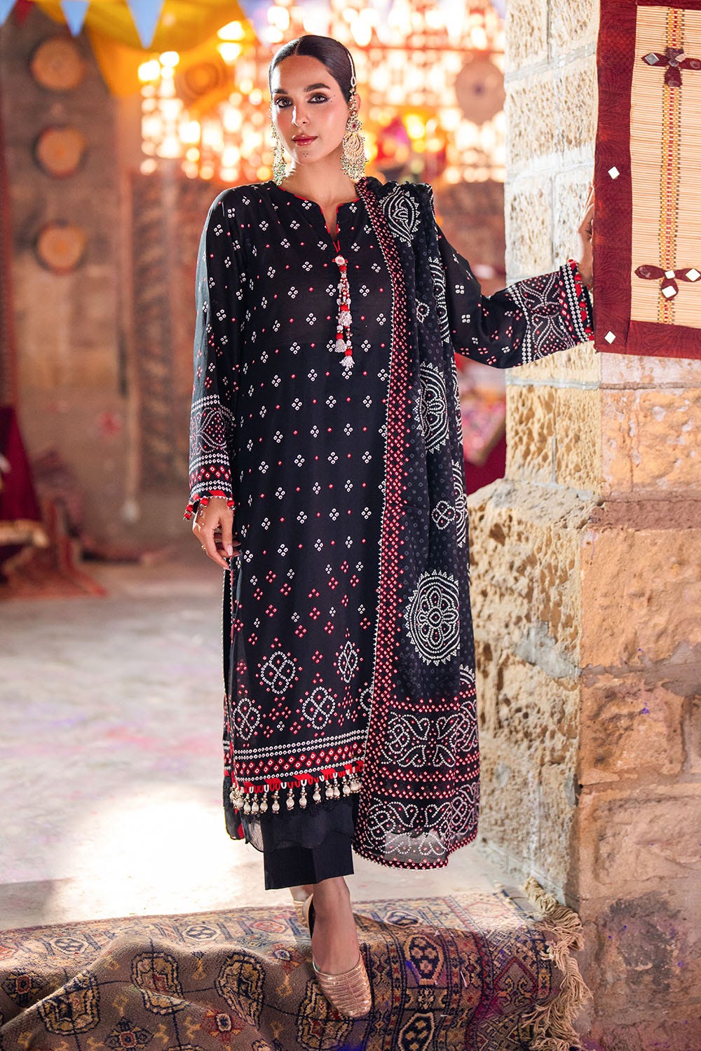 Gul Ahmed 3 Piece Custom Stitched Suit - Black - LB29189