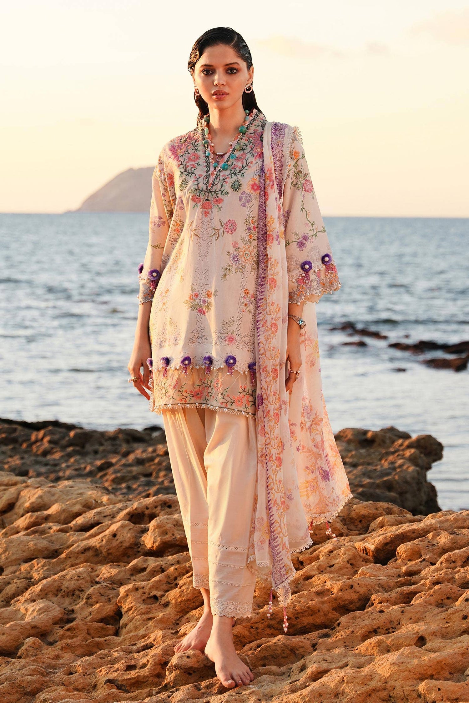 Sana Safinaz 3 Piece Custom Stitched Suit - Pink - LB285997